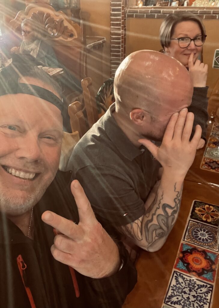 Happy Hour with the fam ?