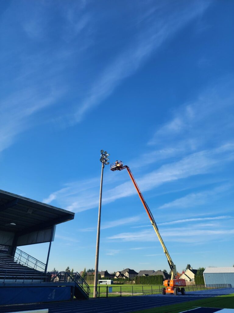 Alan - 100' boom lift